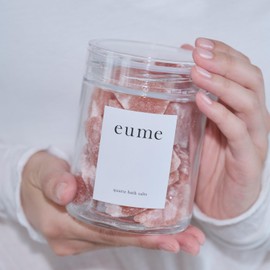 eume Iumi Quartz Bath Salt Crystal Cold Swelling Care Bath Salt, Natural Rock Salt Gift (Coral)