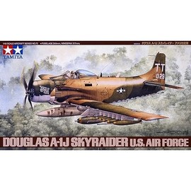 Tamiya - 61073 - Maquette - A-1J Skyraider - Echelle 1:48