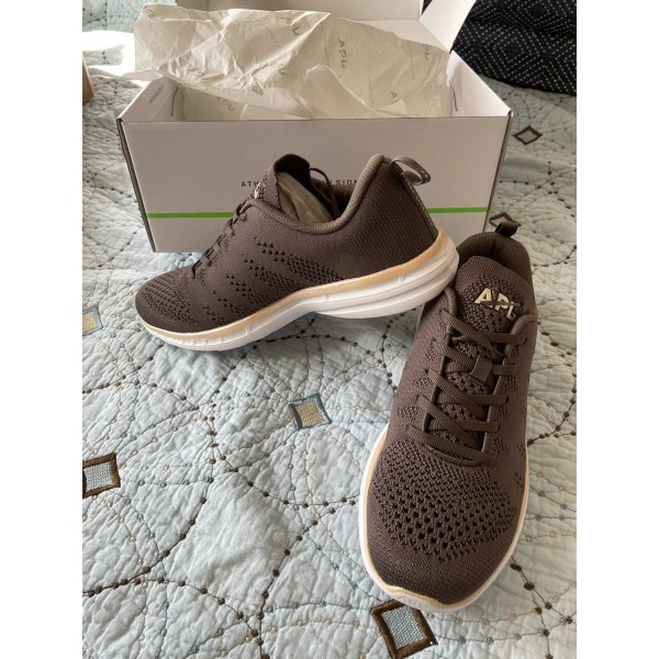 APL NWT APL Athletic Propulsion Labs Techloom Pro Shoes Women’s