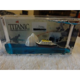 BRAND NEW Titanic Cruise Ship Iceberg Model Liquid Wave Home Décor Water Cube