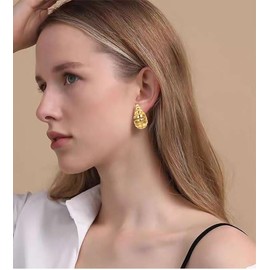 JOLCHIF Spiral Chunky Gold Hoop Earrings For Women Lightweight Hypoallergenic 18K Gold Twisted Teardrop Stud Ear Jewelry