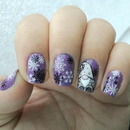 Christmas Snowflake Press on Nails Short Square Fake Nails with Gnome Designs Xmas Glitter False Nails Purple Full Cover Stick on Nails Winter Artificial Nails for Women Winter Glue on Nails 24Pcs