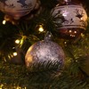 com-four® 12 x Christmas Baubles, 6 cm - Shatterproof Plastic