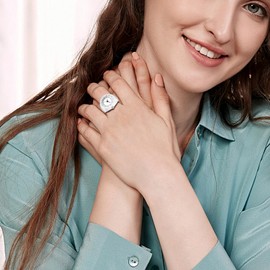 JewelryWe Women's Ring Watch Finger Watch Analogue Quartz Watch Elastic Ring Band Watch Ring Gift for Girls Black White Red Pink, Smooth - White, Strap.