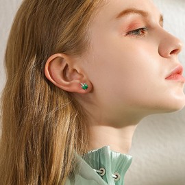Silvercute Womens Stud Birth Stone Earrings Synthetic Emerald Crystal Earrings May Birthstone Earrings For Girl
