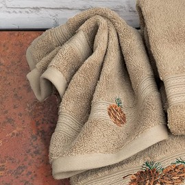 BLACK FOREST DECOR Pine Branch Linen Embroidered Wash Cloth