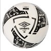 Umbro Neo Swerve - Balón de fútbol, Color Blanco/Negro, Talla