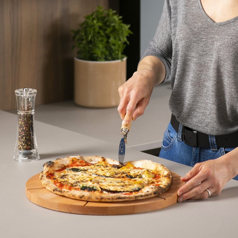 Bisetti Beech Wood Pizza Cutting Board with Cutter