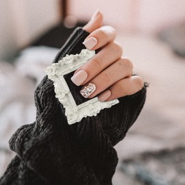 SEWACC Pack of 10 Small Antique Photo Frames Mini Vintage Miniature White Frame Nail Art Photo Frame Baroque Picture Frame Wall Hanging Antique Photo Frame for Salon Home Decor