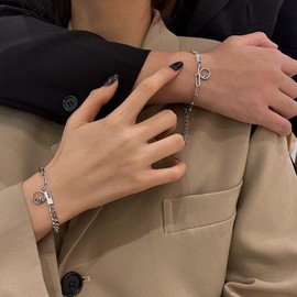 Crymystal Set Of 2 Couples Magnetic Bracelet Paper Clip Hand Chain Love Bracelet Couple Gifts Matching Couples Stuff Love Bracelet Couple Gifts for Valentine's Day Anniversary for Men and Women