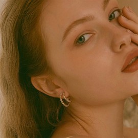 Yheakne Vintage CZ Circle Hoop Earrings Gold Crystal C Shape Stud Earrings Double Hoop Geometric Open Earrings Jewellery for Women and Girls