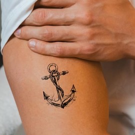Inkster Tattoo Anchor of the Deep | Tattoo Men | Temporary Tattoos 2 Weeks | Skin-Friendly & EU Cosmetic Certified | High-Quality Temporary Tattoos Made from Plant Ingredients | Waterproof