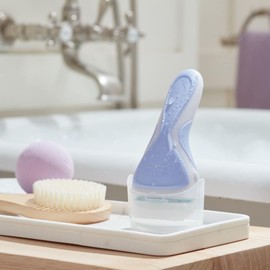 Schick - Intuition, Womens Razor Kit with 2 Refills, Pure Nourishment, 4 Blade Razor, Skin Moisturising Soap, Lather and Shave, No Shave Gel Required, Organic Cocoa Butter, Natural Ingredients