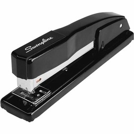 Swingline Desktop Stapler, 20 Sheet Capacity, Black (44401)