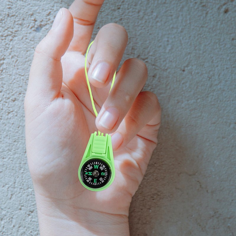 KOMBIUDA Lightweight Portable Pocket Compass Mini Compass for Outdoor Activities