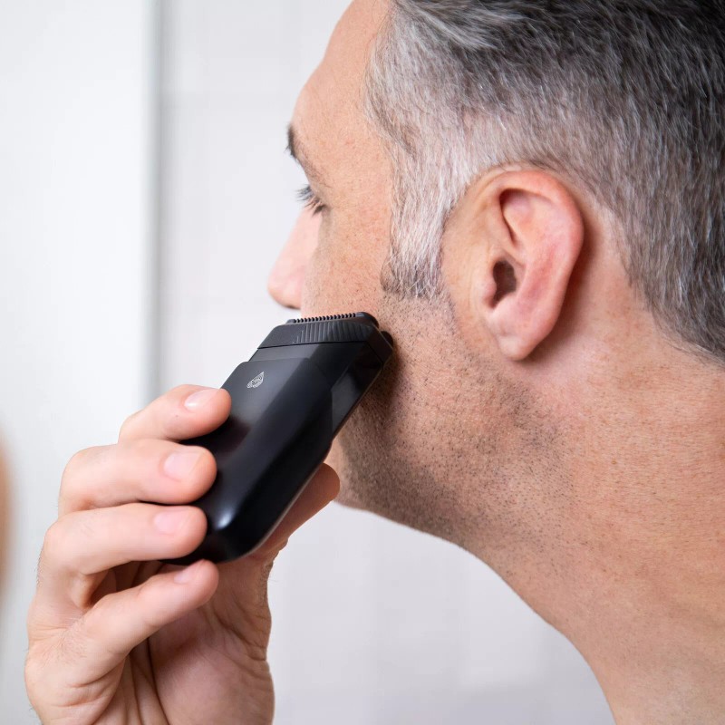MANSCAPED® The Handyman™ Compact Face Shaver – Portable Men’s Travel