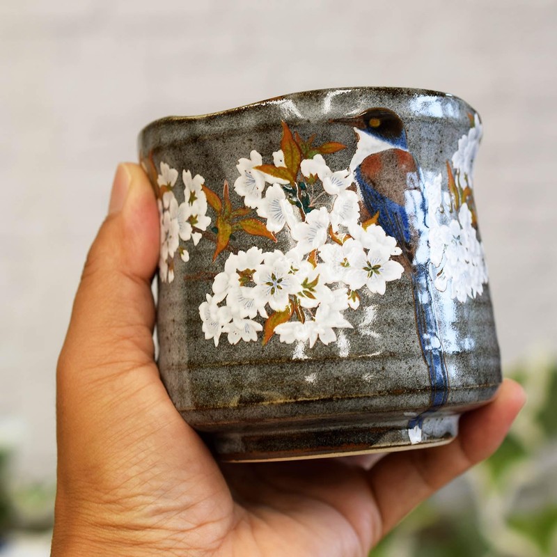 Waza no Kura Stylish Kutani Ware Teacup with Mountain Cherry
