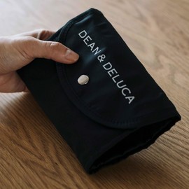 [Dean & DeLuca] Shopping Bag Black Eco Bag Foldable Lightweight Compact Shopping Bag My Bag 16.9 x 14.6 x 5.5 inches (43 x 37 x 14 cm)