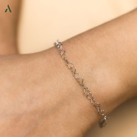 Amberta Allure Womens 9K Gold Heart Bracelet: 7.5 inch Adjustable White Gold