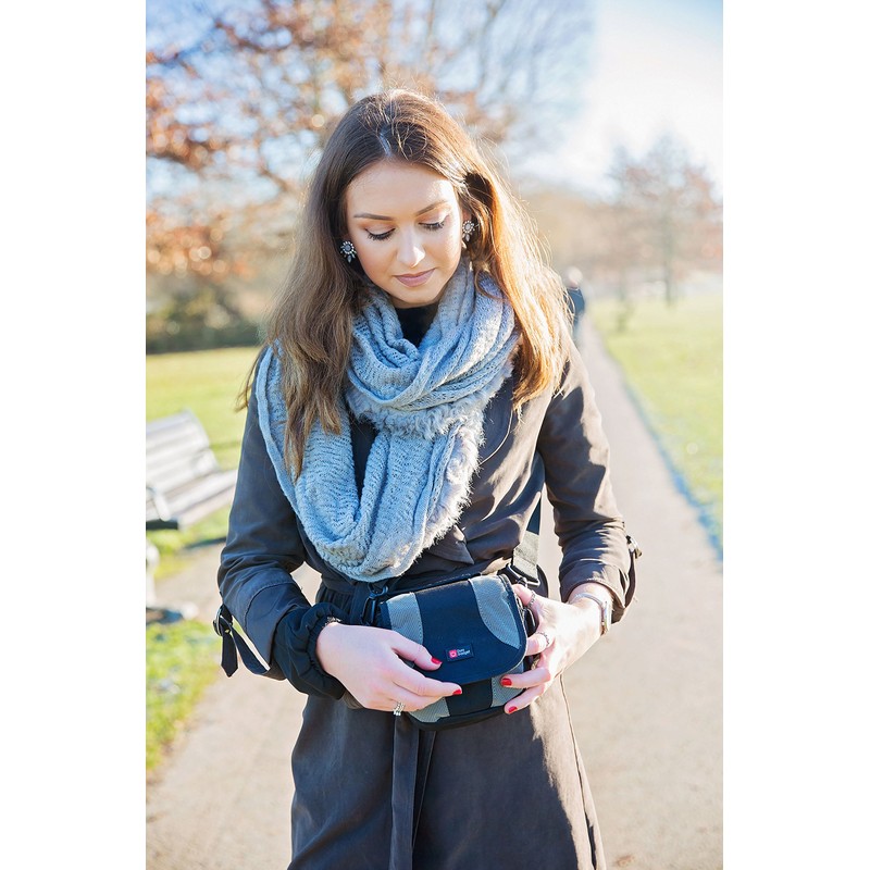 DURAGADGET Black & Grey Carry Case w/Padded Interior & Strap