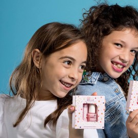 Miss Nella BUTTER CHEEKS Hypoallergenic Lip Balm Especially for Children + Miss Nella Peach Slushie Peel Off Nail Polish Especially for Children