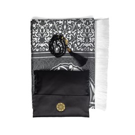 ABDEEZ Gift Prayer Mat | Turkish Design Muslim Prayer Rug & Prayer Beads Set with Satin Fabric Pouch | Ideal Islamic Gift for Ramadan, Eid, Weddings & Umrah (Black)