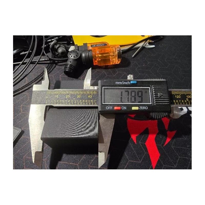 NCE 3D printed Micro stand alone Power Cab box with