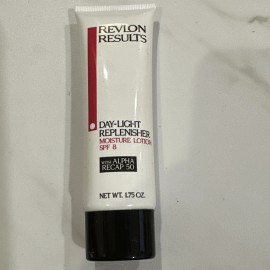 Revlon Results Day Light Moisturizer Oil Free Spf 8 With Alpha Recap 50 1.7 oz