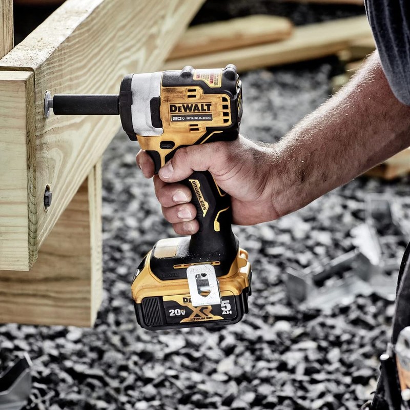 DEWALT DCF913B 20V MAX* 3/8 in. Cordless Impact Wrench with