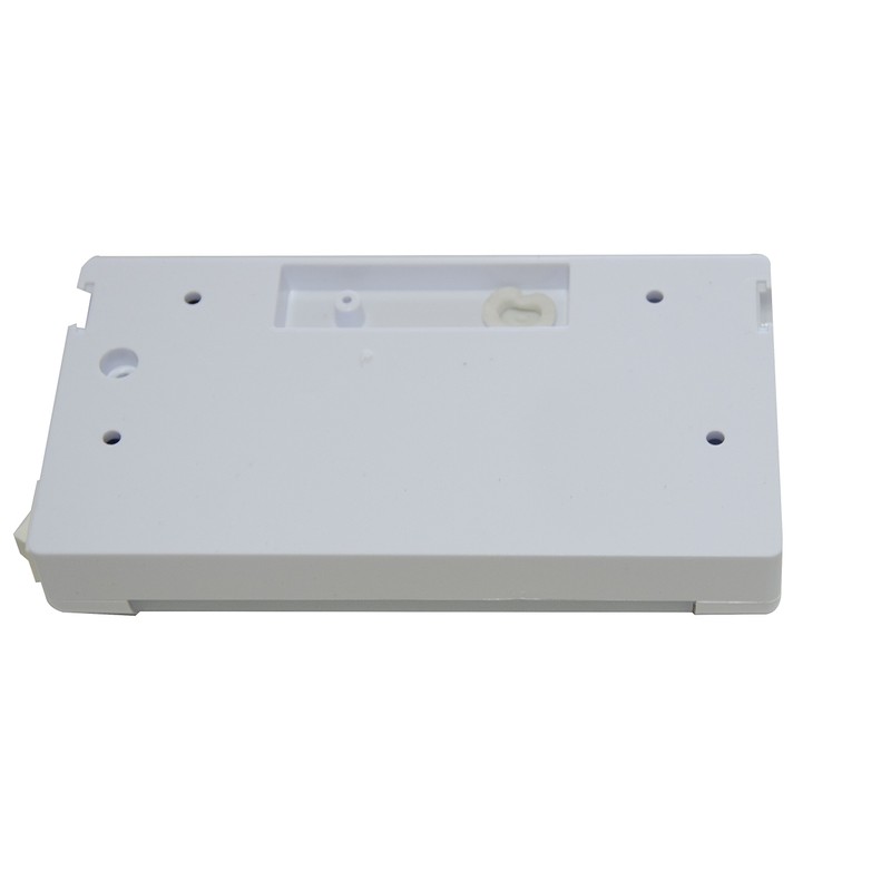 3-Way Surface-Mounted Schuko Socket Surface-Mounted Schuko Sockets 3 Slots with