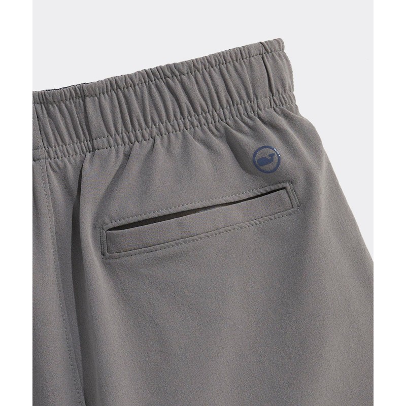 vineyard vines - Pantalones Cortos de Rendimiento para niño, Gray