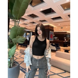 OQQ Womens Tank Tops with Medium Support Removeable Bra Crew Neck Stretch Casusal Crop Camis Black