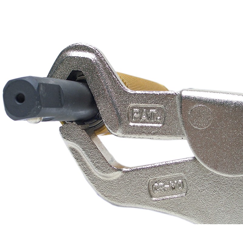 BGS 491 | Locking Grip Pliers | Claw Design |