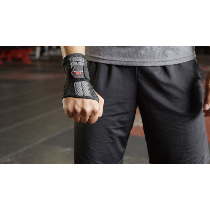 McDavid HyperBlend Wrist Support M