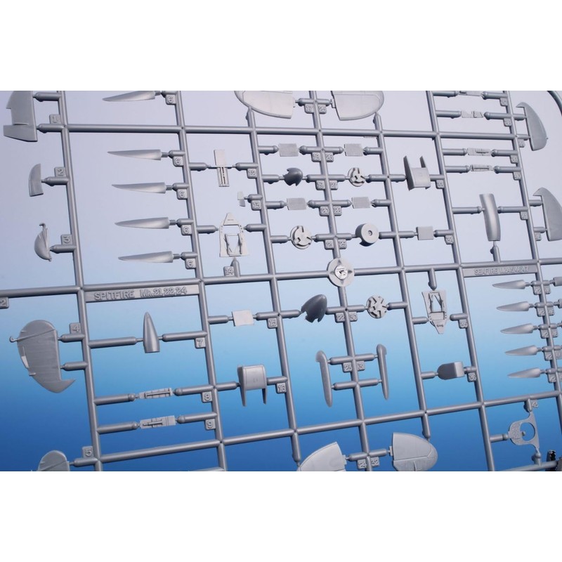 Special Hobby SH72501 1/72 British Supermarine Seafire FR Mk.47 Airplane