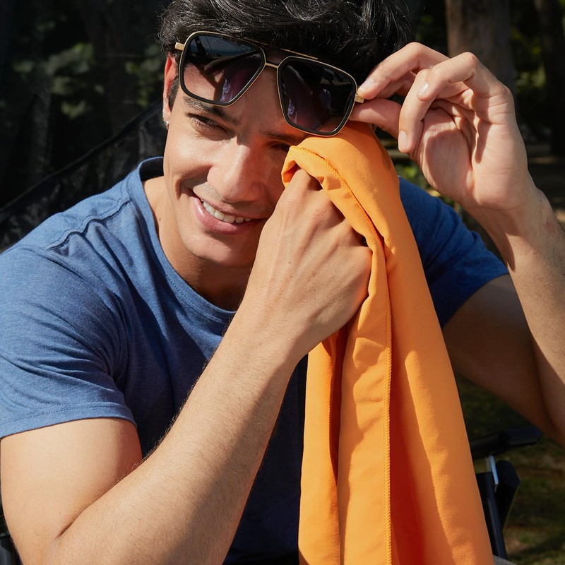 Rainleaf Microfiber Towel Perfect Travel & Gym & Camping Towel.