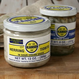 Herring Tidbits By Skansen - In Sour Cream (8 Ounce)