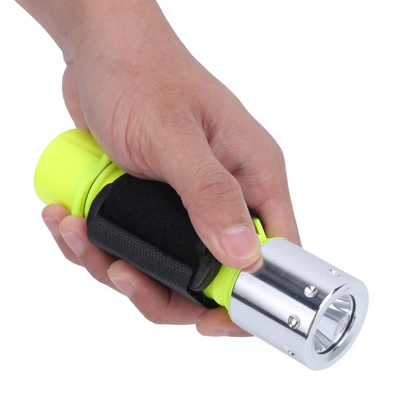 Diving Flashlight IPX8 Waterproof Portable Professional Rechargeable LED Diving Light