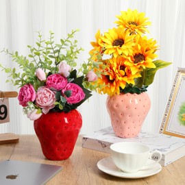 Mimorou 2 Pcs Strawberry Vase 6 Inch Strawberry Shaped Aesthetics Ceramic Fruit Planter Pot Decor Stuff Gifts for Party Baby Shower Kitchen Office Home Decorations