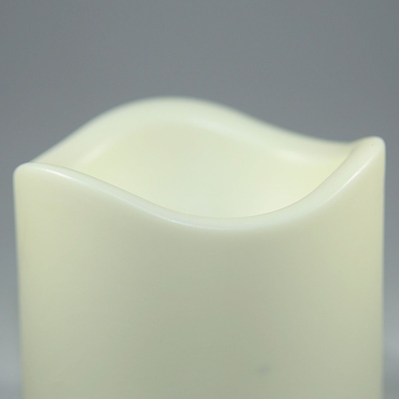 LED-Leuchtkerze aus Kunststoff, flackernd