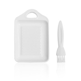 1 Piece White Ginger Grinder, 1 Piece White Cleaning Brush, Ginger and Garlic Grinder, Ginger Grinder with Ceramic Plate and Brush, Manual Ginger Grinder, Essential Kitchen Tools（6.8 * 11cm）
