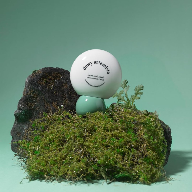 Kamill Perfumery Hand and Nail Cream Dewy Artemisia 50 ml