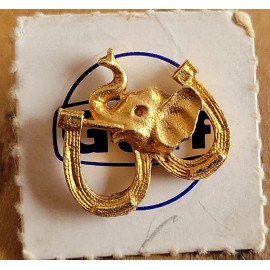 GULF OIL CO. Elephant Horseshoes Lapel Pin Vintage Democrat Political NOS 10K GF