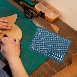 TEHAUX 2pcs Double-Sided Cutting Mat for Crafting PVC Cutting Board Measurements for Sewing Projects Scrapbooking