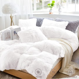 LUOYUAN 3 PC Plush Shaggy Duvet Cover Set Luxury Ultra Soft Crystal Velvet Bedding Sets（1 Faux Fur Duvet Cover + 2 Faux Fur Pillowcases）,Zipper Closure(Queen，White)