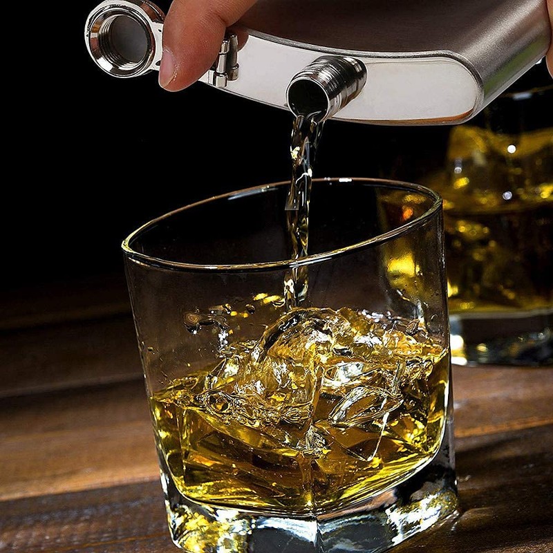 2 Pieces Stainless Steel Hip Flask, 6 oz Hip Flask,