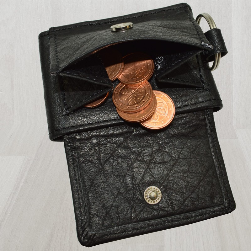 flevado Small Handy Leather Wallet with Key Ring G-831 for