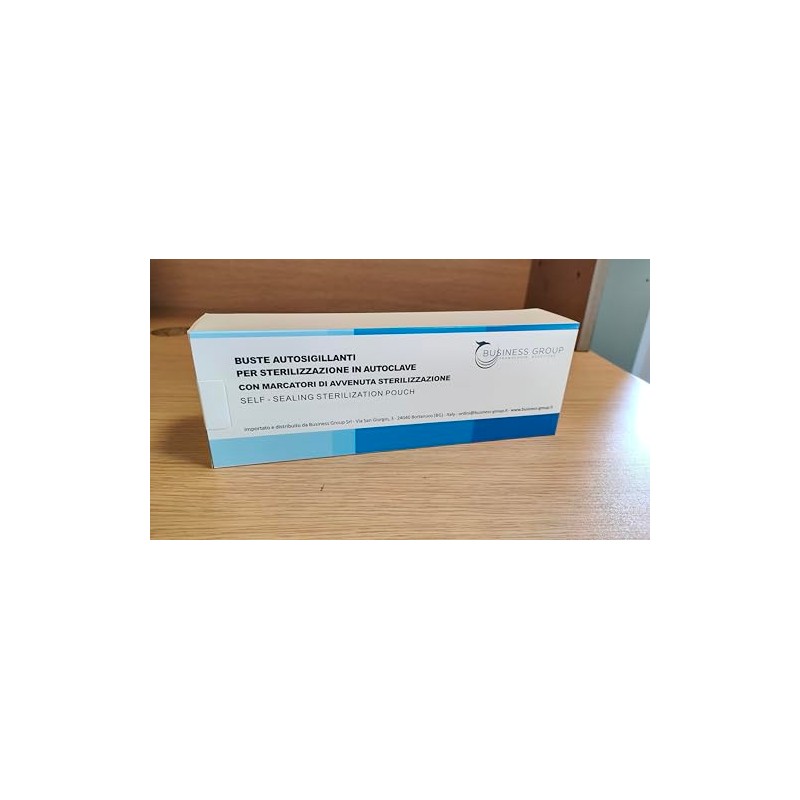 Self-sealing bags for sterilisation in autoclave