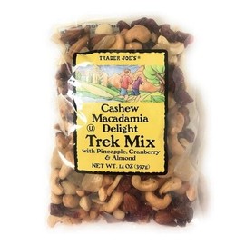 Trader Joes Cashew Macadamia Delight Trek Mix with Pineapple Cranberry & Almond