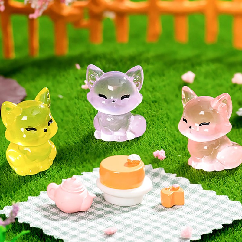 30PCS Luminous Mini Resin Fox Figurines 6 Colors Glow in